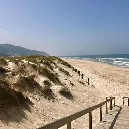 House Quiaios Nyaraló *