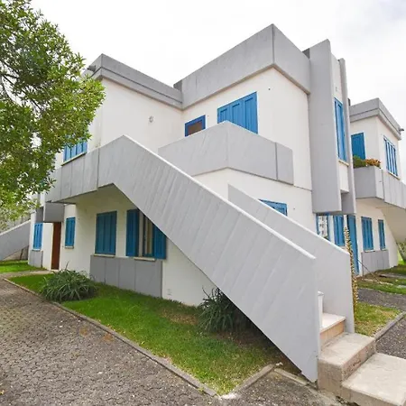 House Quiaios Nyaraló